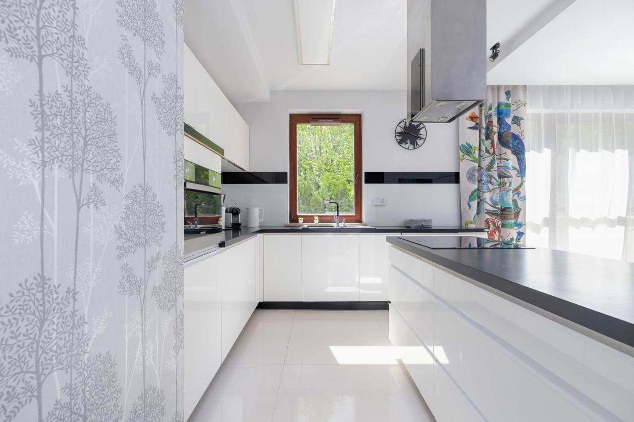Wonderful Apartment Garden Residence By Noclegi Renters Krakow Dış mekan fotoğraf